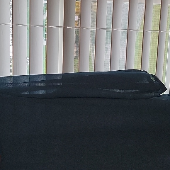 Society Girl Teal Blouse with open split back hem - Picture 4 of 7